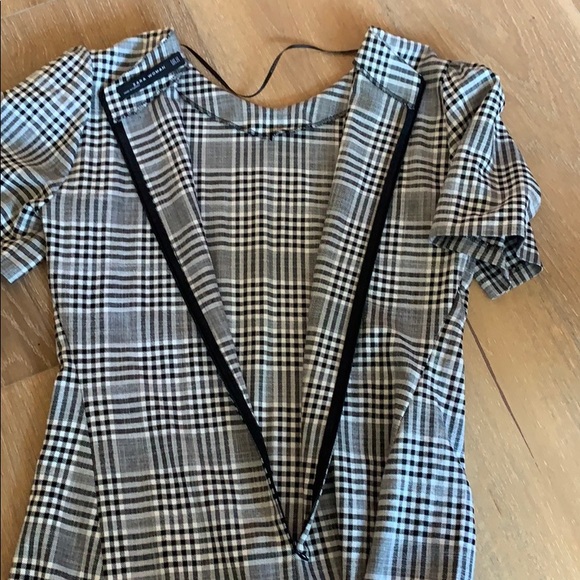 Dress - Picture 8 of 8